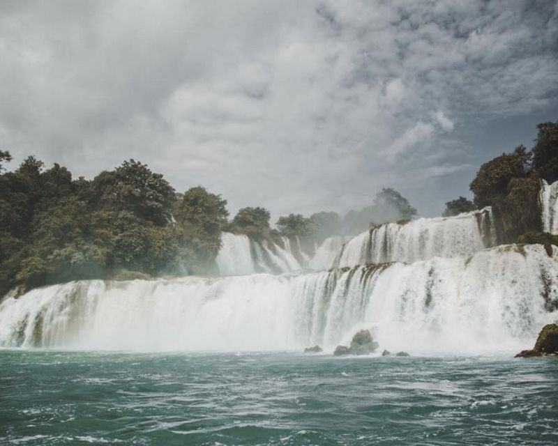 From Hanoi: 3-Day Ba Be Lake & Ban Gioc Falls Private Tour - Guides, Meals, and the Small Comforts That Add Up