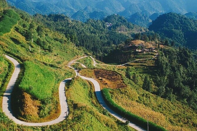 From Hanoi: 3 Day Motorbike Ha Giang Loop Tour - Day 2 North to Quan Ba: Heaven Gate, Bac Sum Pass, and the Karst Plateau