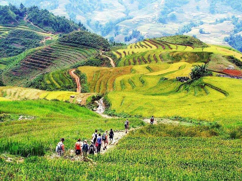 From Hanoi: 3-Day Sapa, Fansipan, Ninh Binh Tour with Meals - Mua Cave: 500 steps, big views over Tam Coc