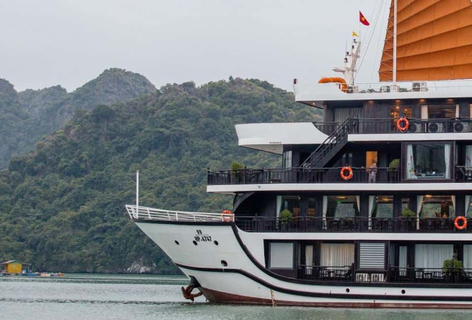 From Hanoi: 3D2N Ninh Binh & Ha Long - Lan Ha Bay Cruise - Your first night in Ninh Binh: pool time and an easy reset before the bay