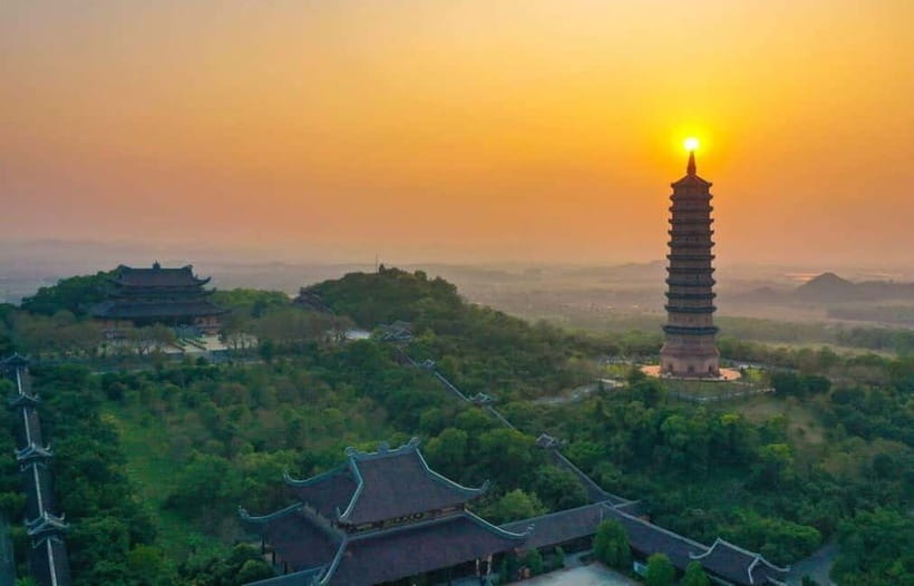From Hanoi: Bai Dinh,Trang An and Mua Cave Trip - Mua Cave (Dragon Peak): The 500-Step Workout With Massive Views