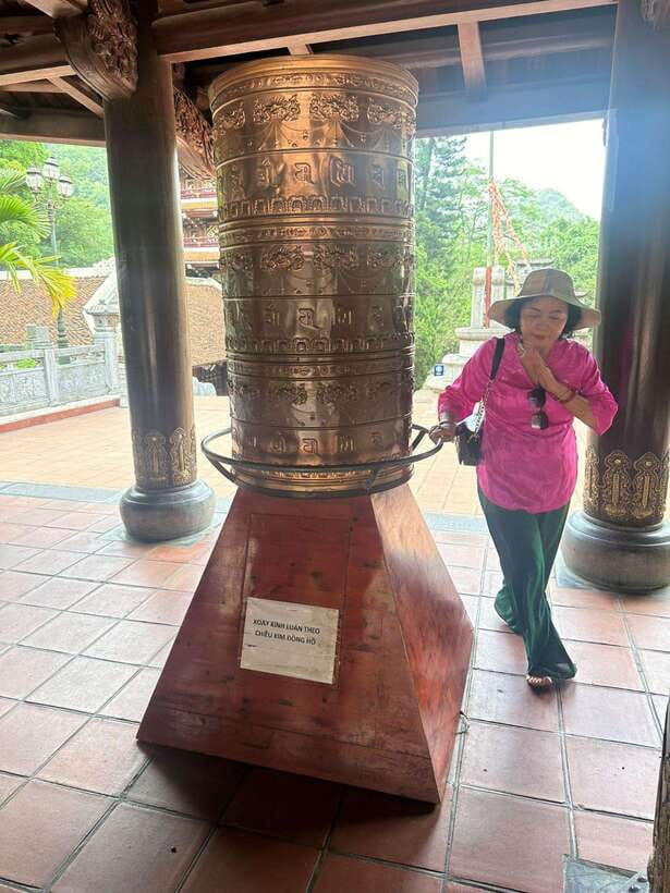 From Hanoi: Full-Day Perfume Pagoda Group Tour with Lunch - Yen Wharf to the Main Sites: The Bamboo Boat Ride You’ll Remember