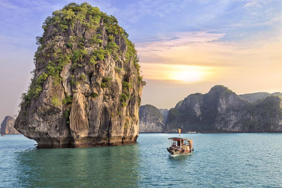 From Hanoi: Ha Long Bay 1 Day Tour With A Luxury Cruise - Luon Cave by Kayak or Bamboo: The One-Way-In Magic