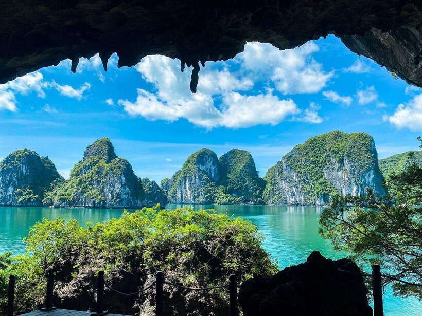 From Hanoi: Ha Long Bay 1 Day Tour With A Small Group - Hon Trong Mai: the love-symbol islet stop