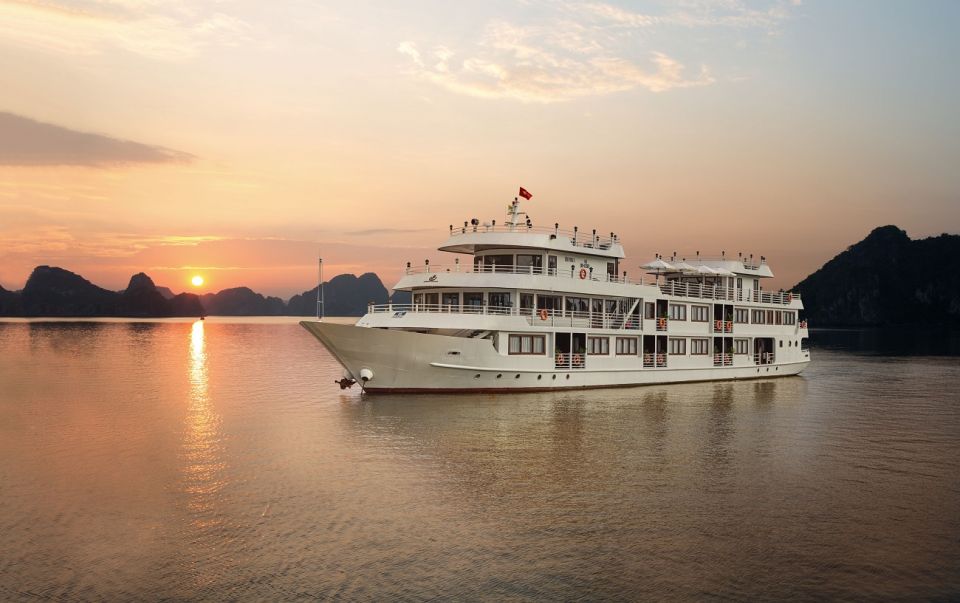 From Hanoi: Ha Long Bay 3-Day 5 Star Cruise with Balcony - From Hanoi to Halong International Harbour: smooth, but not casual