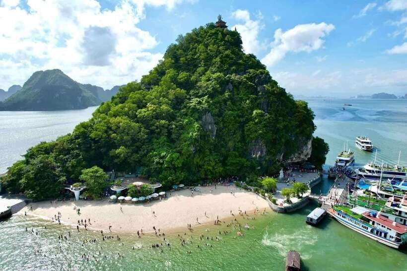 From Hanoi: Ha Long Bay Full-Day Luxury Cruise - Key points you’ll actually care about
