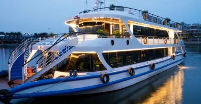 From Hanoi: Ha Long Bay Luxury Cruise Day Tour with Jacuzzi - On board in Ha Long Bay: lunch, comfort, and the jacuzzi sunset party