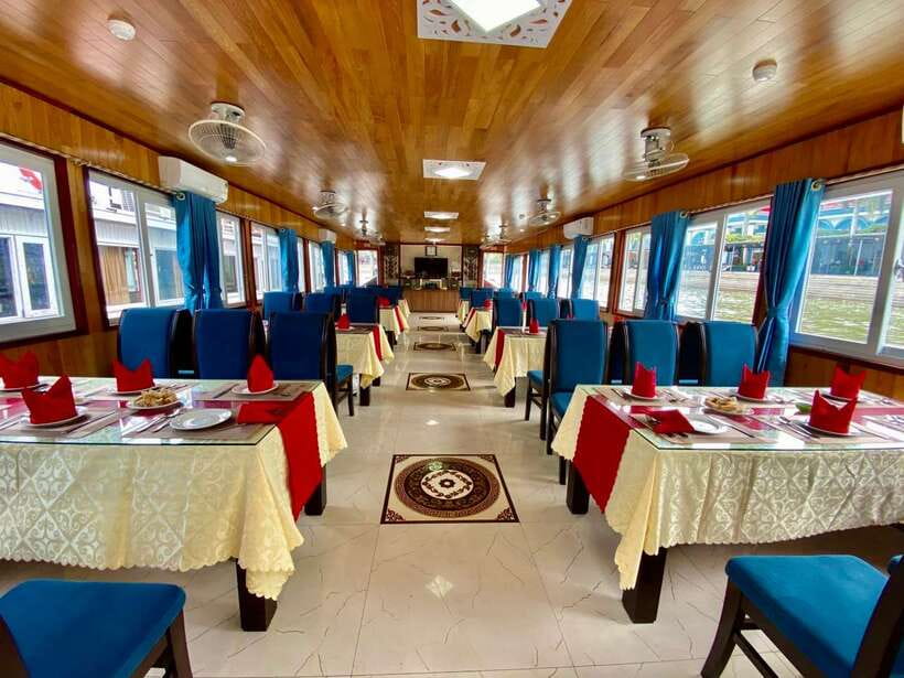 From Hanoi: Ha Long Bay Save-Cost Tours - Big & Small Groups - Timing and crowded stops: how to keep your cool