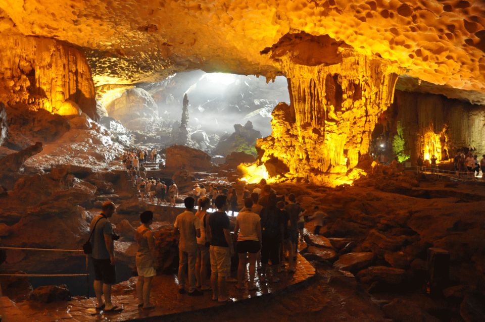 From Hanoi: Halong Bay Day Trip w/ Cave, Island & Kayak - Luon Cave kayak (or bamboo boat): the calm-water highlight