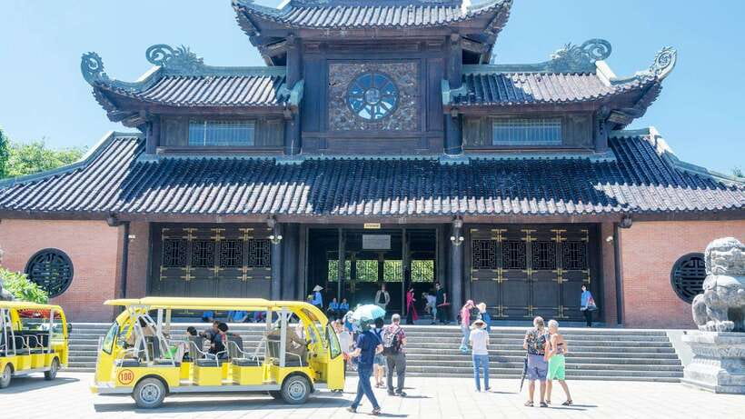 From Hanoi: Hoa Lu/Bai Dinh-Tam Coc/Trang An-Mua Cave Tours - Trang An/Tam Coc Boat Ride: The Peaceful Middle of the Day