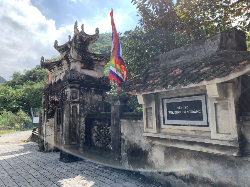 From Hanoi: Hoa Lu, Hang Mua Hike, Tam Coc Boat, and Lunch - Tam Coc lunch and river time: caves, karst, and a traditional sampan