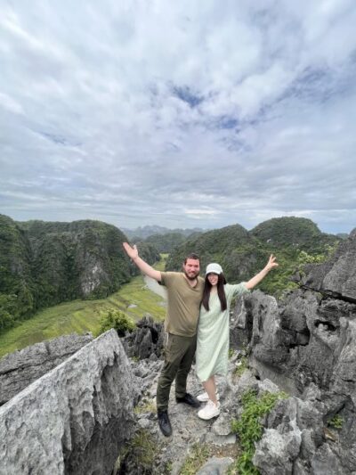 From Hanoi: Hoa Lu, Mua Cave and Tam Coc Full-Day Trip - Hoa Lu Ancient City: a former capital you’ll actually finish