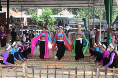 From Hanoi: Mai Chau Valley Day Trip with Cycling - White Thai Lunch With a Local Family: More Than a Meal