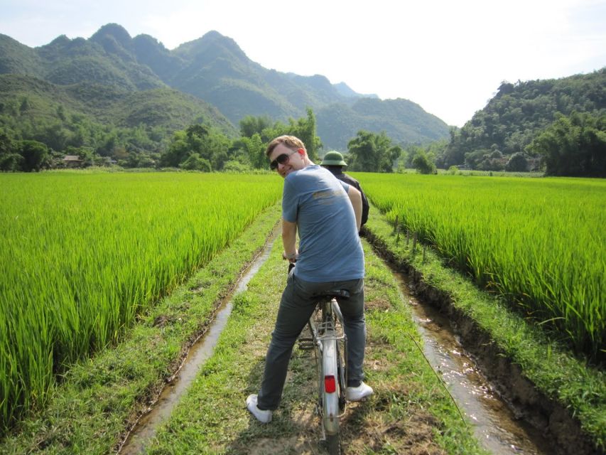 From Hanoi: Mai Chau Valley & Hill Tribes 2-Day Trek Tour - Day 2: Two Kilometers of Cycling, Then Trekking to Rice Terraces