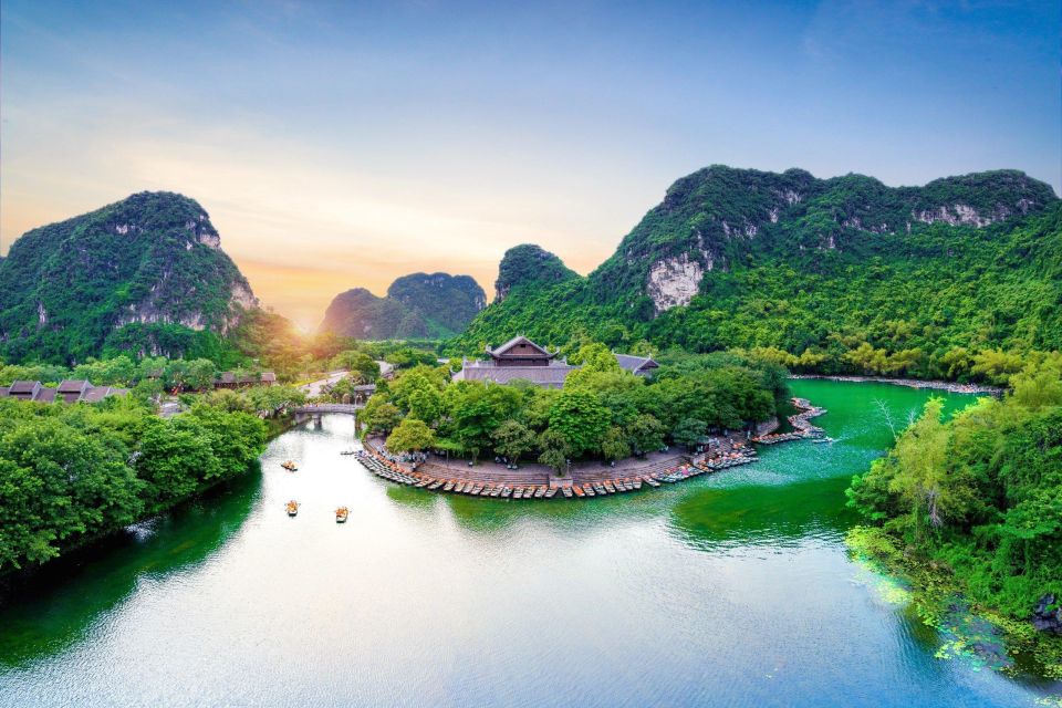 From Hanoi: Ninh Binh, Hoa Lu, Tam Coc, & Mua Cave Day-Trip - Tam Coc Bamboo Boat: Why People Call It Halong Bay on Land
