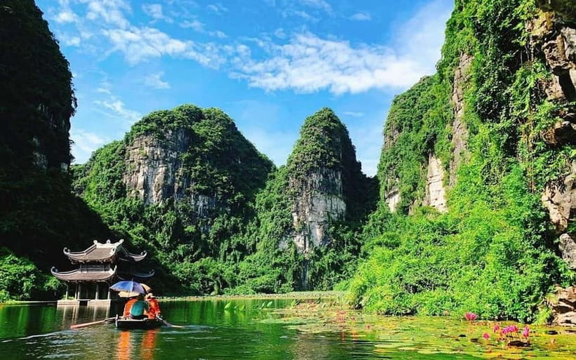 From Hanoi/NinhBinh: HoaLu-Bai Din- TrangAn- MuaCave-BichDon - Private Option from Hanoi: Same Icons, Slower Travel Day