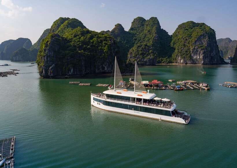 From Hanoi or Halong: Halong Bay Day Cruise - Key highlights at a glance