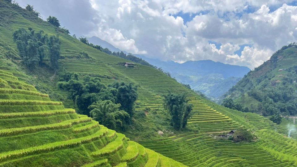 From Hanoi: Sapa 2D1N Homestay overnight by Morning bus - Weather can change the vibe fast, so dress for cold and fog