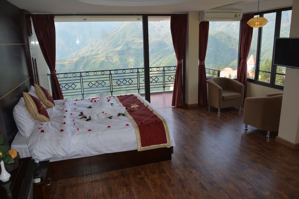From Hanoi: Sapa 3-Day Medium Trek and Limousine Trip - Ta Van homestay evening: the cultural part is the point, but expect rustic basics