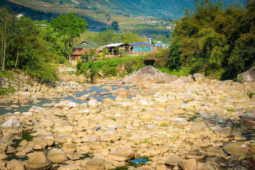 From Hanoi: Sapa Discovery Package Tour 2 Days 1 Night - Homestay night in Ta Van: a private room plus hands-on cooking