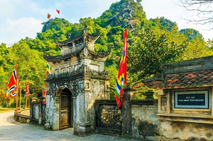 From Hanoi: Tam Coc Boat Trip and Hoa Lu & Mua Cave Tour - Quick Hits: What Makes This Hoa Lu–Tam Coc–Mua Day Tour Work