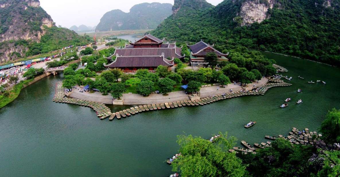 From Hanoi: Trang An & Bai Dinh Pagoda Full-Day Private Tour - The Hanoi to Ninh Binh rhythm: long drive, smooth payoff