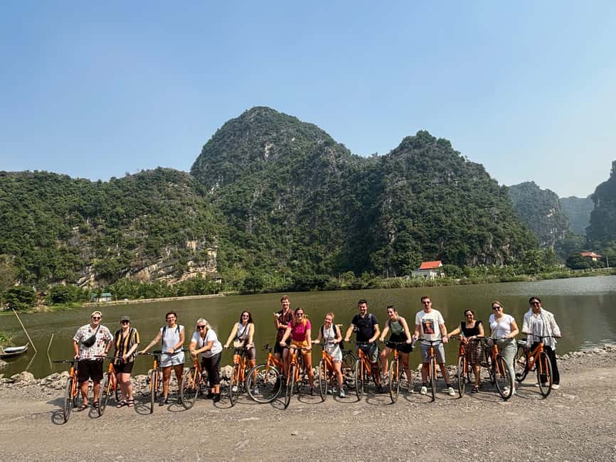 From Hanoi: Trang An eco-tourism - Hoa Lu ancient & Mua Cave - Trang An Eco-Tour Boat Ride: Caves, Limestone Cliffs, and Changing Scenery