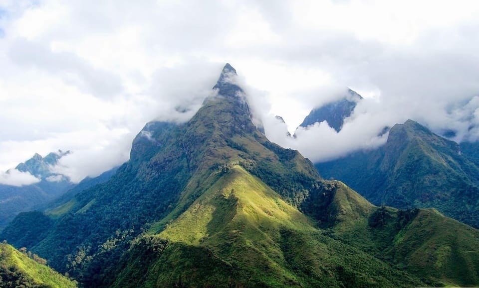 From Hanoi: Visit Sapa & Fansipan With Cable Car For 2 Days - Fansipan cable car and the 600+ steps: what the summit climb really feels like
