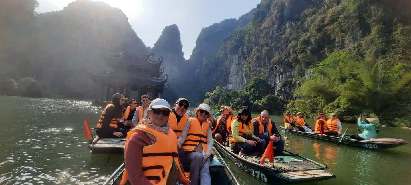 From Ninh Binh: Bai Dinh, Trang An, & Mua Cave Tour - Bai Dinh Pagoda: Vietnam’s Big Buddha Stop (and Why It’s More Than a Photo)
