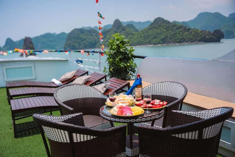 From Ninh Binh: Ha Long Bay 1-Day Trip Ending in Hanoi - Luon Cave kayaking or bamboo boat: your best chance to slow down