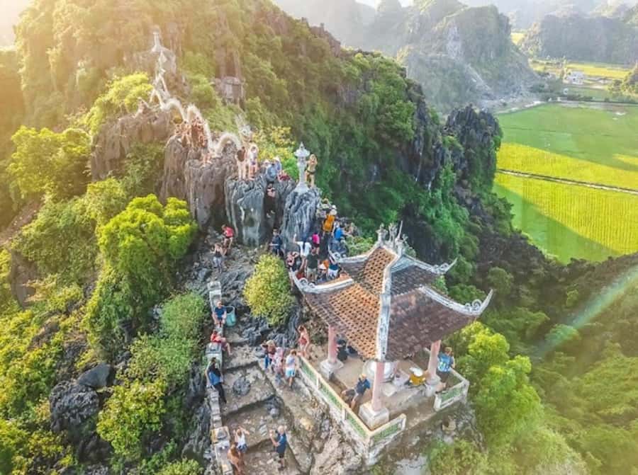 From Ninh Binh : Hoa Lu, Bich Dong, Trang An, Mua Cave Tour - Key Things That Make This Ninh Binh Day Tour Work