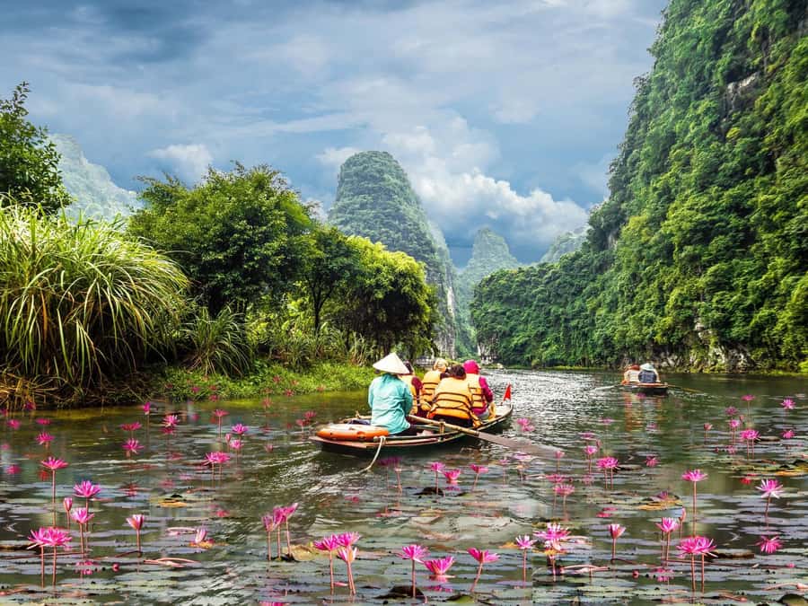 From Ninh Binh : Hoa Lu, Bich Dong, Trang An, Mua Cave Tour - Bich Dong Pagoda: Three Levels on Limestone, With Lotus Pond Calm