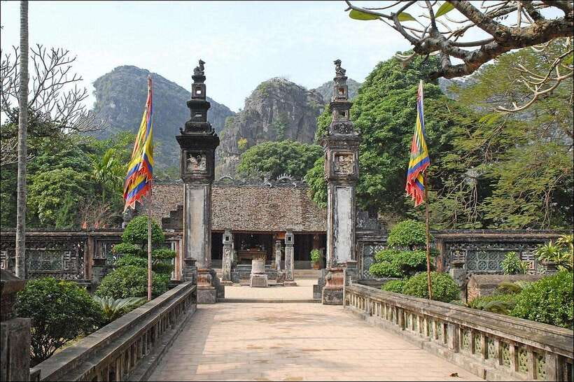 From Ninh Binh : Hoa Lu, Trang An, and Mua Cave Day Tour - What Gear and Timing You Should Plan For
