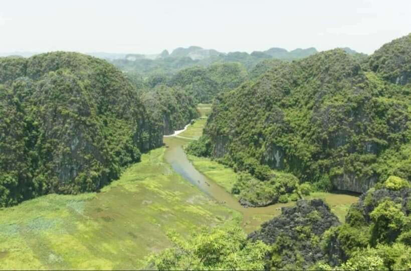 From Ninh Binh: Hoa Lu, Trang An and Mua Cave Full Day - Mua Cave at 9:30: the 500-step viewpoint climb