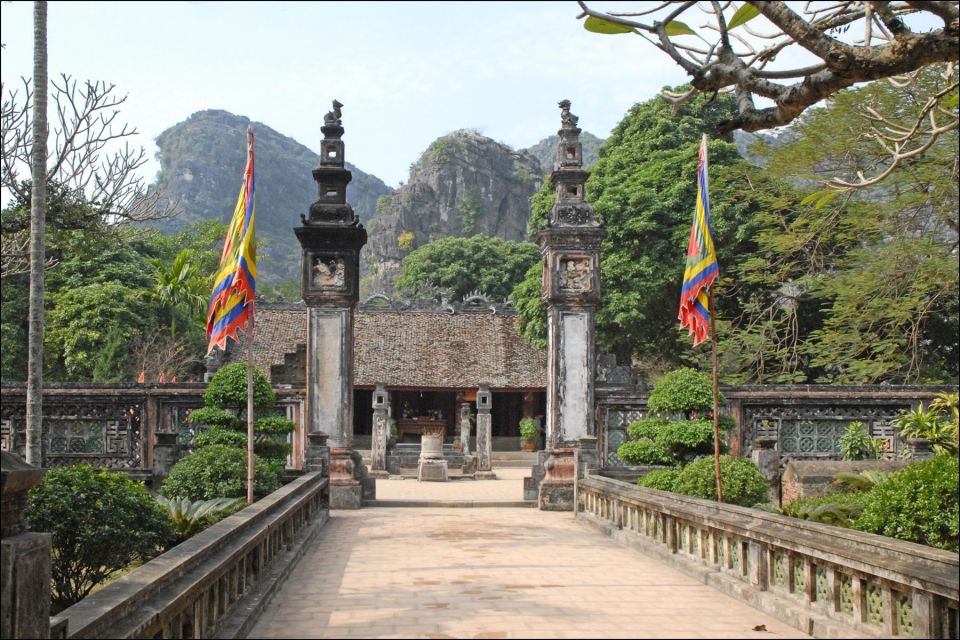 From Ninh Binh: Hoa Lu,Trang An,Mua Cave, Full Day Tour - Lunch at a Local Restaurant: Fuel Without the Extra Spend