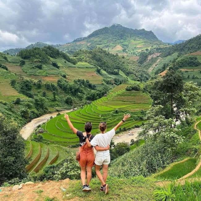 From Sapa : 1 Day Amazing Sapa Trek To Terrace rice field - Through Sapa Town to See Ethnic Life Up Close