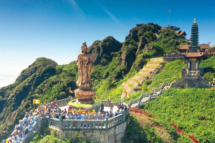 From Sapa:Cable Car Ticket To Fansipan Legend & Car Transfer - Private transfer in Sapa: convenience you’ll actually notice