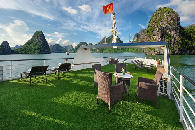 Full-Day Halong Bay Cruise with Limousine Pickup - The Halong Bay cruise: landmark views and photo-worthy passes