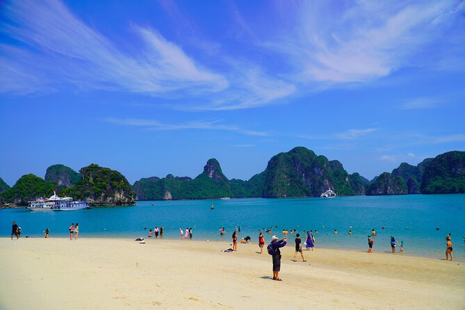 Full day Halong Bay Tour with Buffet Lunch - Sung Sot Cave: Best When You Go In With Your Eyes Up