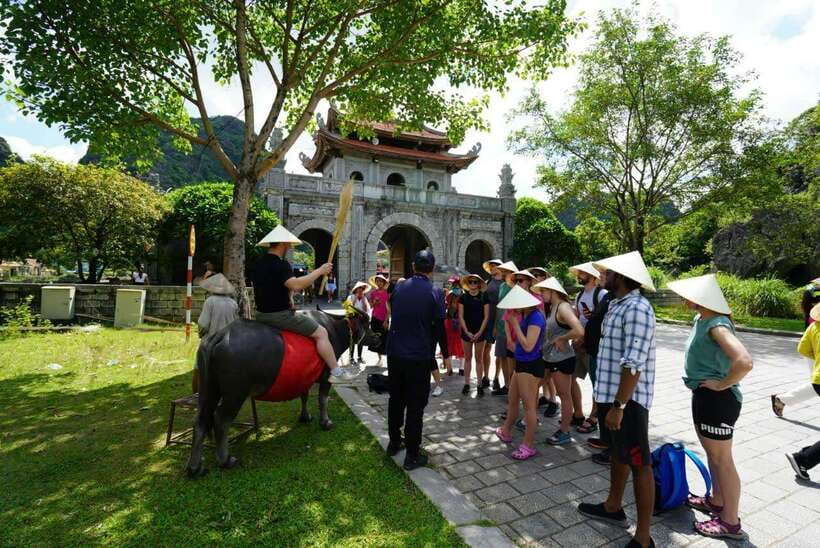 Full Day Hoa Lu - Tam Coc - Mua Cave/Buffet/Tour Guide/Bus - Hoa Lu Temples: Vietnam’s Ancient Capital You Can Actually Understand