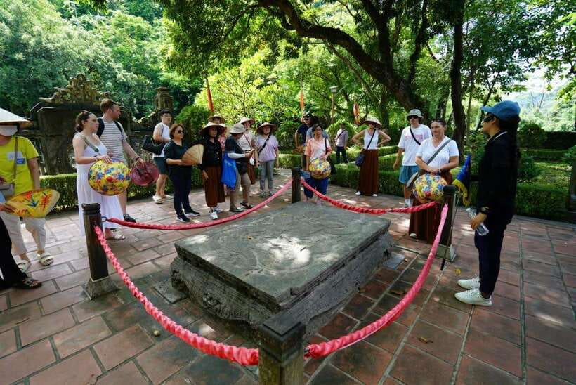 Full Day Hoa Lu - Tam Coc - Mua Cave/Buffet/Tour Guide/Bus - What to Bring, What to Avoid, and How to Stay Comfortable