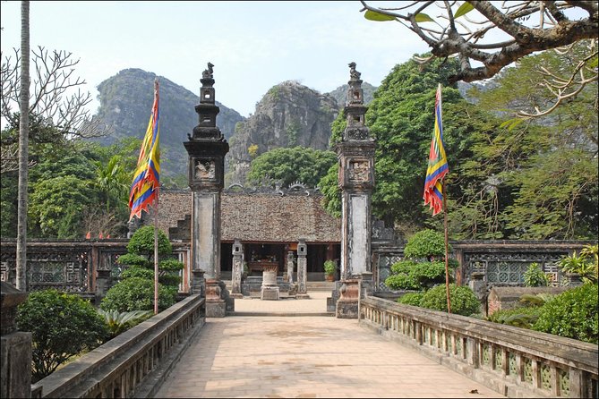Full Day Hoa Lu - Tam Coc - Mua Cave Group Tour - Limousine Bus - Cycling Around the Village: A Gentle Local-Life Snapshot