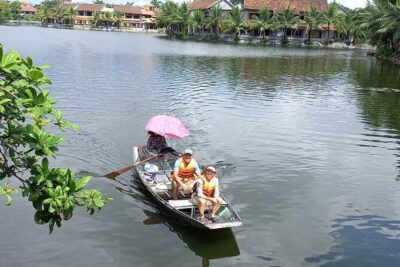 Full-Day Ninh Binh Highlights Tour from Hanoi - Mua Cave with 500 steps: the viewpoint that makes the effort pay off