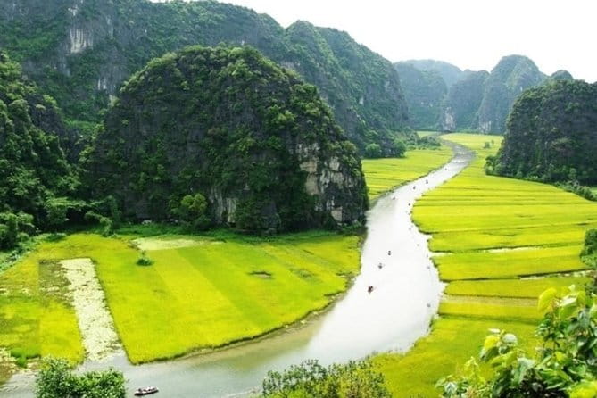 Full Day Phong Nha Cave Tour Departing from Hanoi - Lunch at Dark Cave Restaurant (Around 12:30): Fuel That Doesn’t Derail You