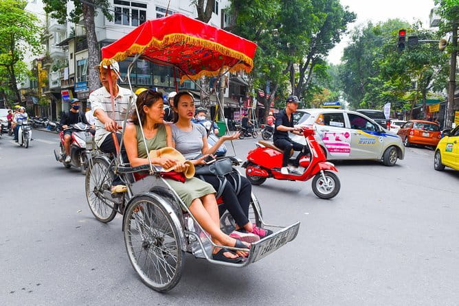 Full-Day Private Walking Tour in Hanoi City - The Heritage House (Memorial House) and tube-house reality