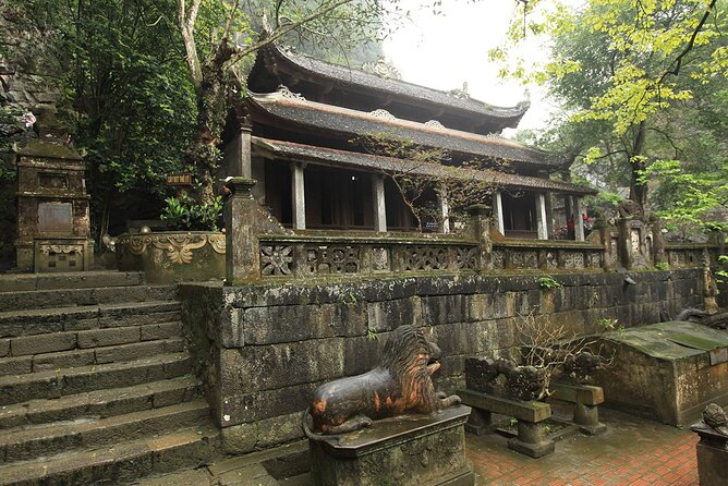 Full Day Tam Coc Private Tour: Biking and Trekking in Mua Cave - Lunch and the Ride Toward Mua Cave