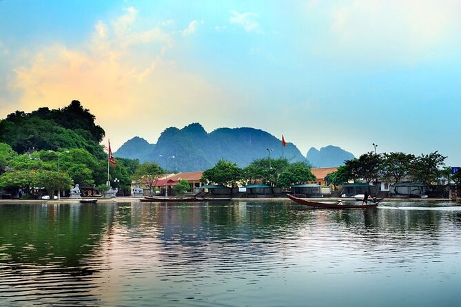 Full Day Tour to Perfume Pagoda with Traditional Boat Ride - From Hanoi to limestone cliffs: the 8:00 pickup that sets the tone