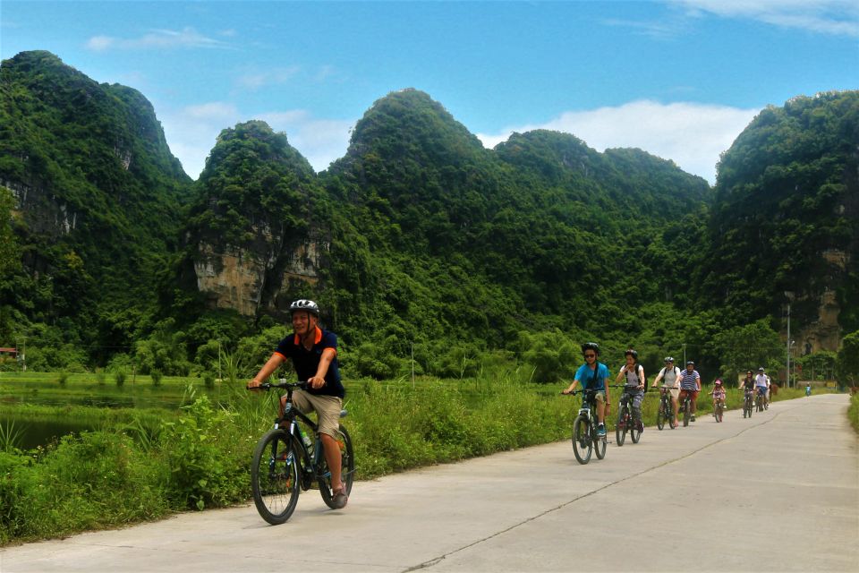 Full Day Trang An, Bich Dong Pagoda, Biking & Family Visit - Bich Dong Pagoda: Mountain Temples and the Buddhism Story