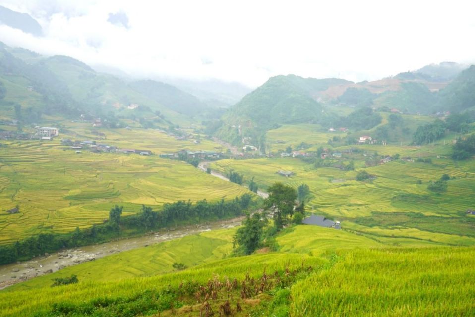 Full Day Trekking Lao Chai-Ta Van and Cat Cat Village - Lao Chai Village: Black Hmong Life Along the Trail and Toward the Views