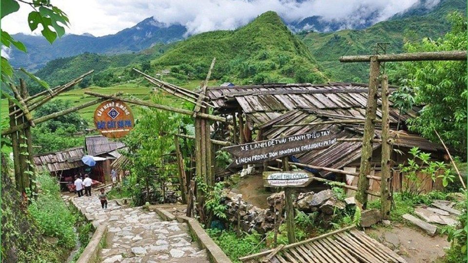 Full Day Trekking Lao Chai-Ta Van and Cat Cat Village - Lunch Timing in Sapa: The Midday Fuel You Actually Need
